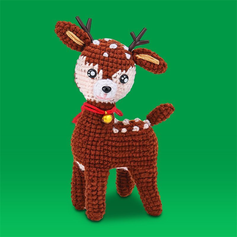 Christmas-Deer-Crochet-Kit-02