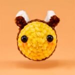 FLUFFY LITTLE BEE SASA