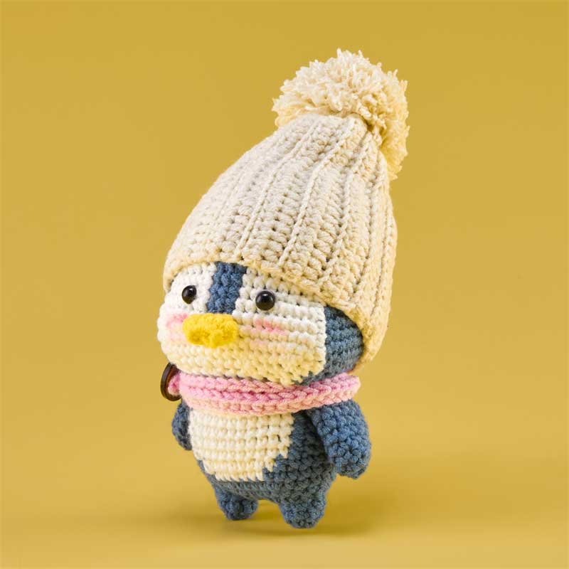 heartwarming-penguin-yaya-2