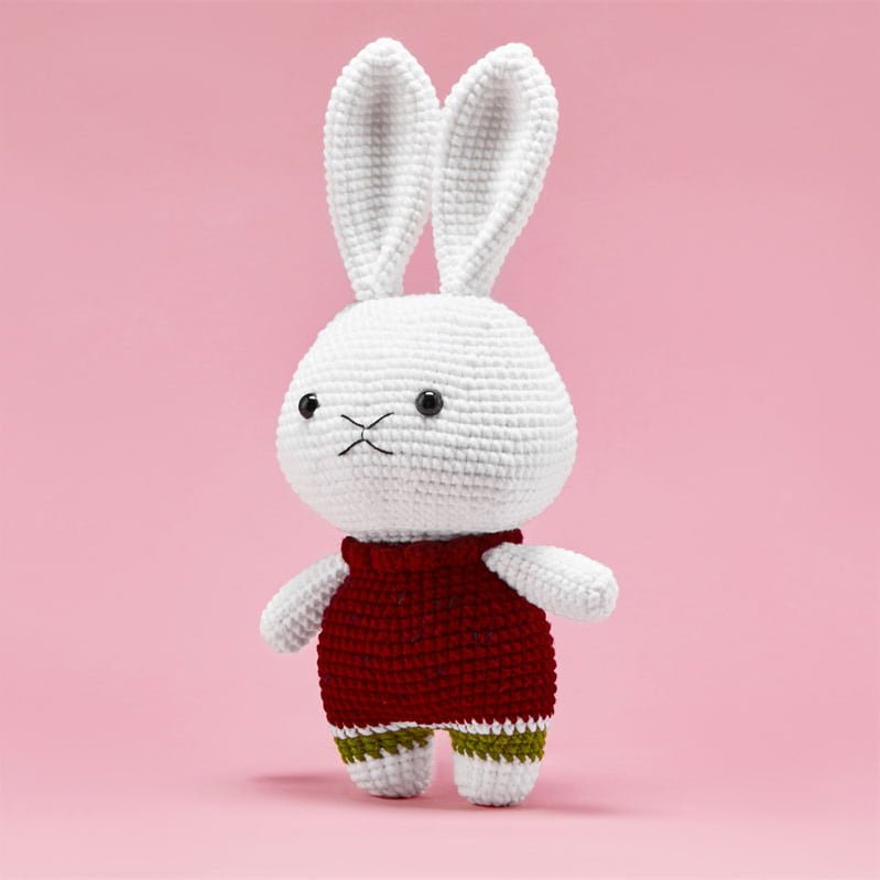love-beauty-little-white-rabbit-jojo-2