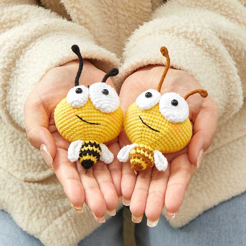 playful-little-bee-bubu-4